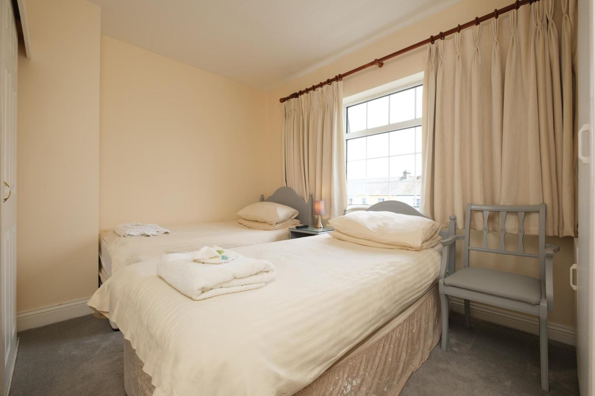 Four Seasons B&B Galway Exterior photo